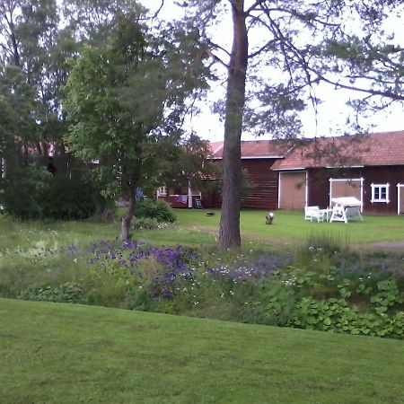 Draenggardens Stuga Pa Genuin Raettviksgard Boda  Esterno foto